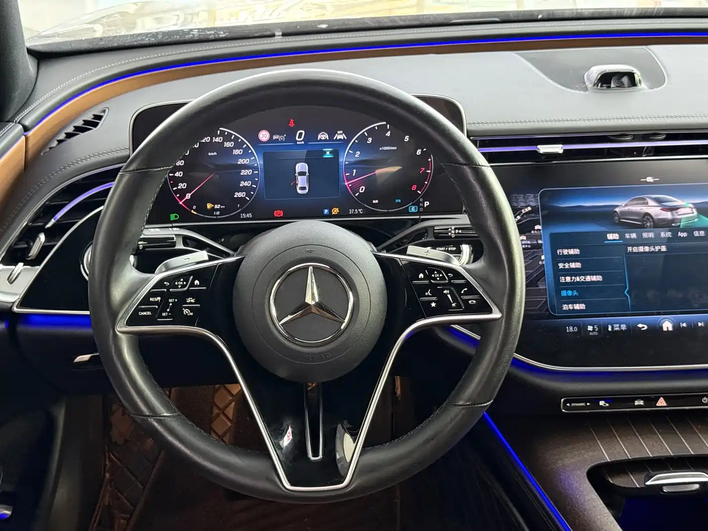 Mercedes-Benz E-Класс 2024