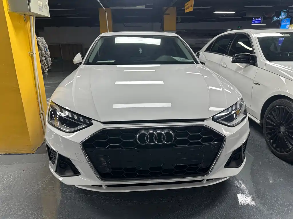 Audi A4 2021