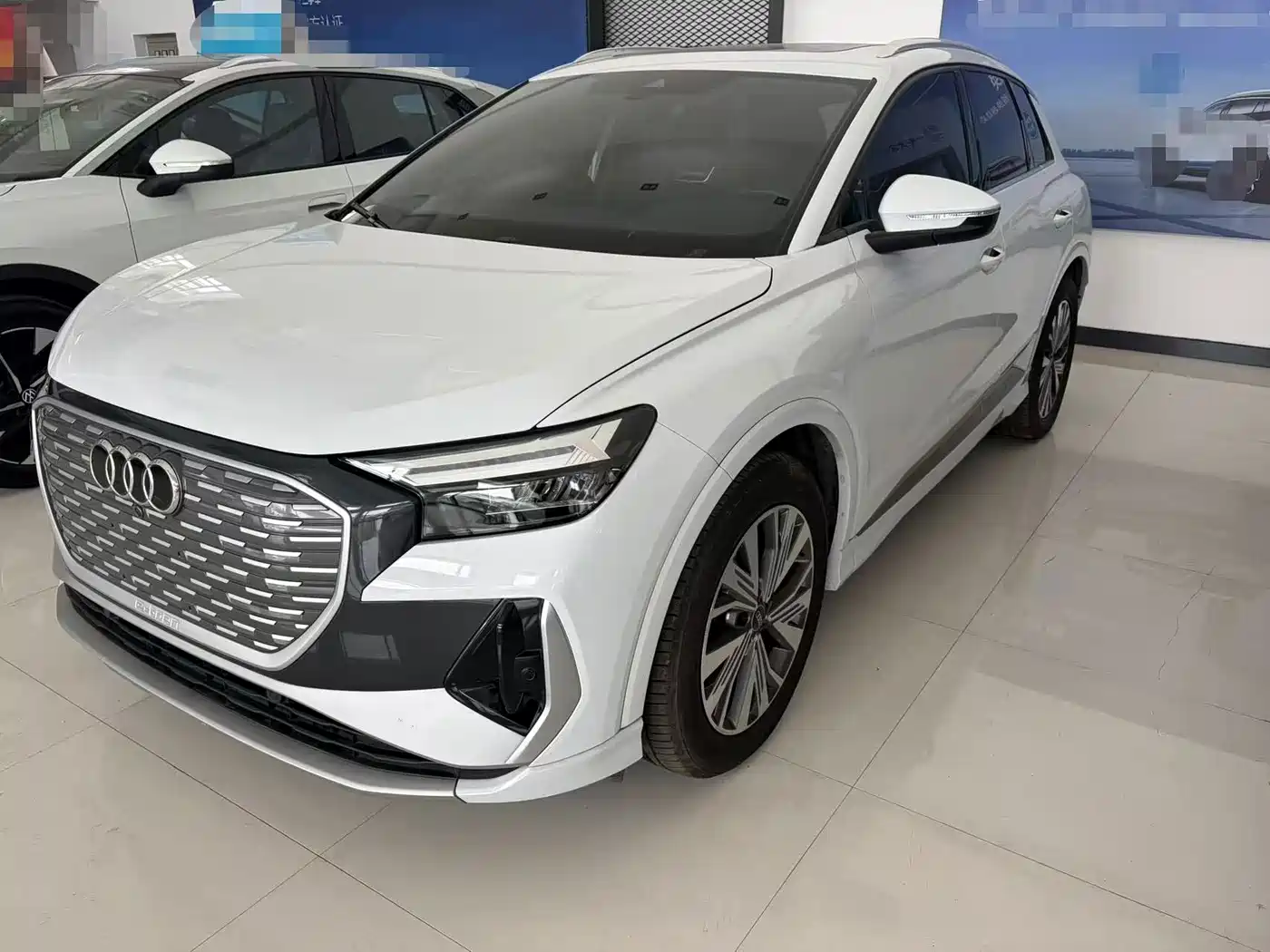 Audi Q4 e-tron 2024