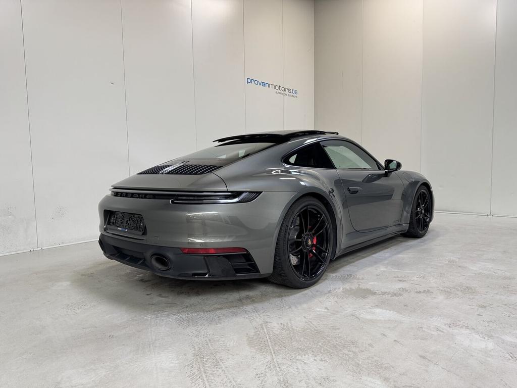 Porsche 911 2023