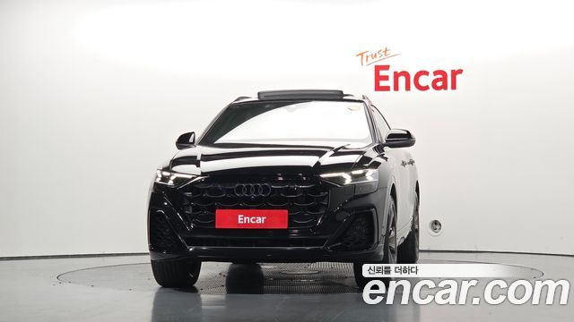 Audi Q8 2025