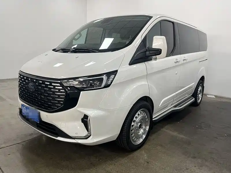 Ford TOURNEO 2023
