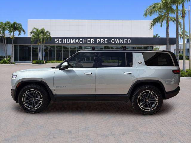 Rivian R1S 2025