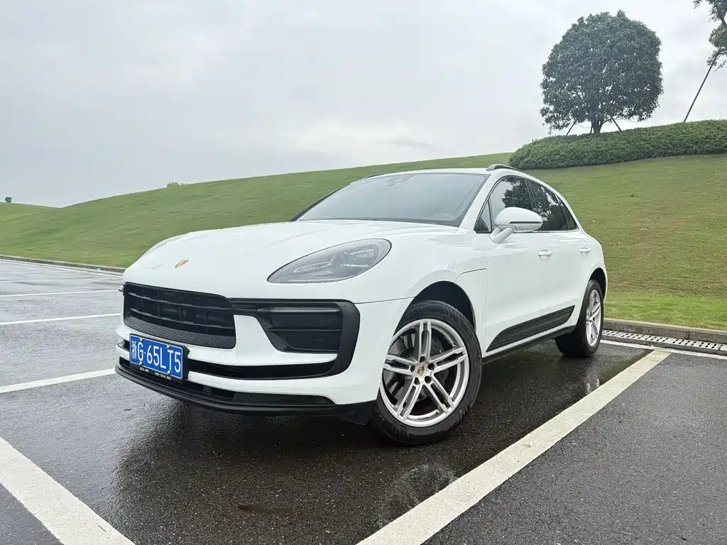 Porsche Macan 2023