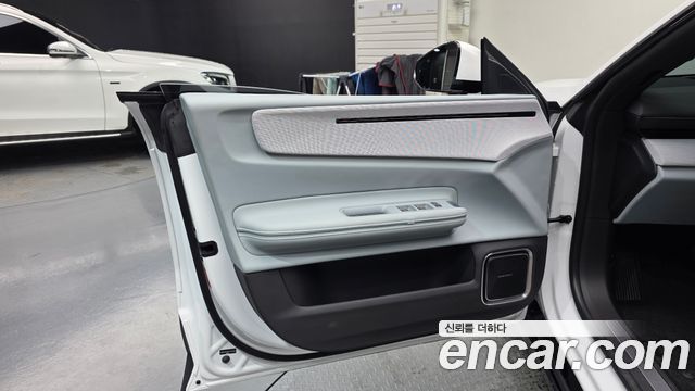 Polestar 4 2025