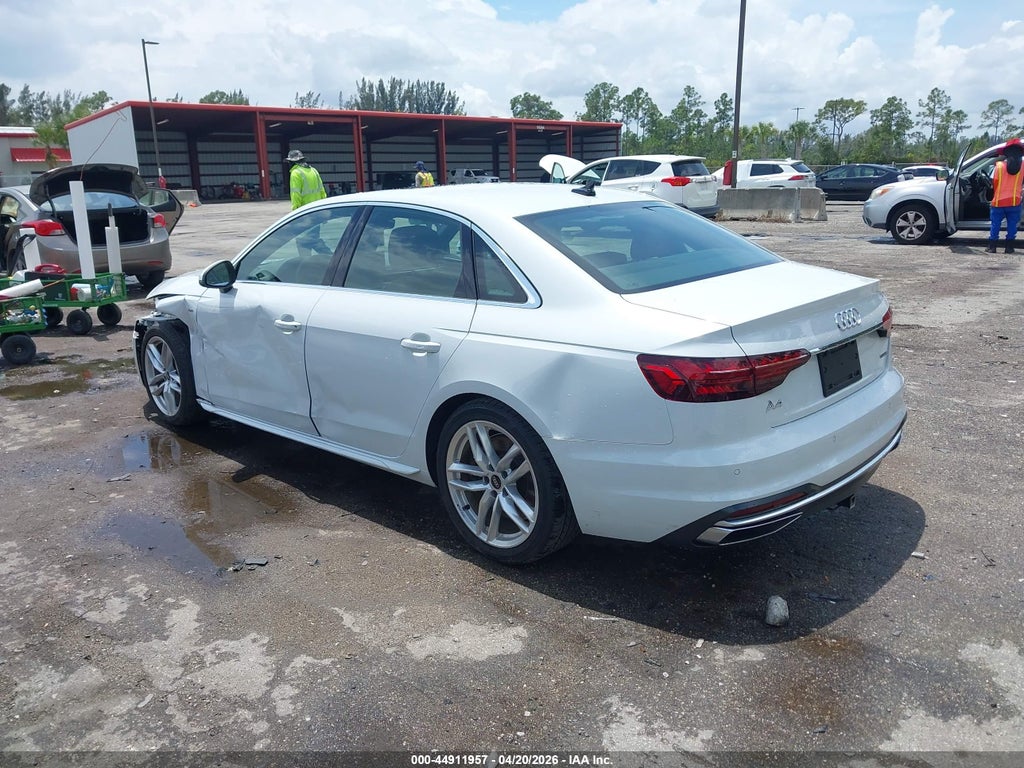 Audi A4 2024