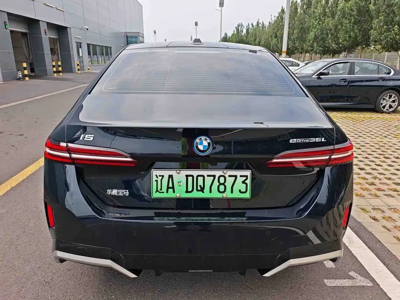 BMW i5 2026