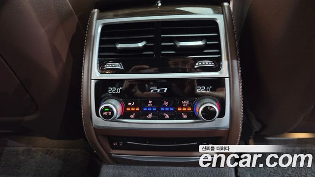 BMW 7 серии 2021
