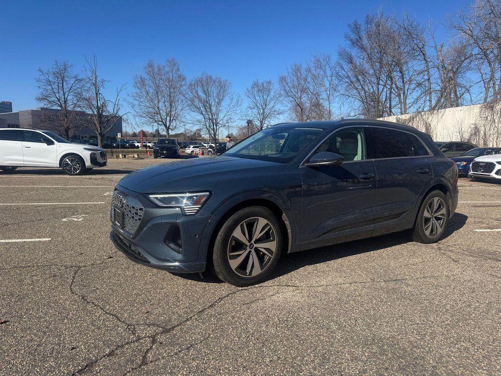 Audi Q8 e-tron 2024