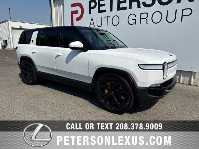 Rivian R1S 2024