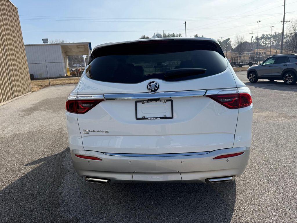 Buick Enclave 2023
