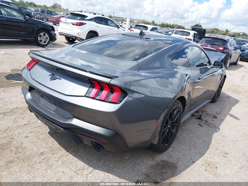 Ford Mustang 2024