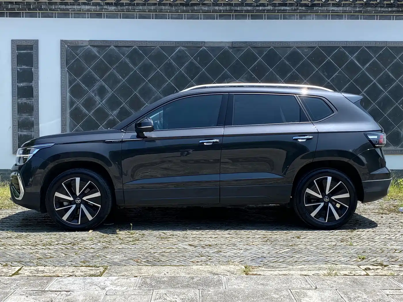 Volkswagen Tharu 2024