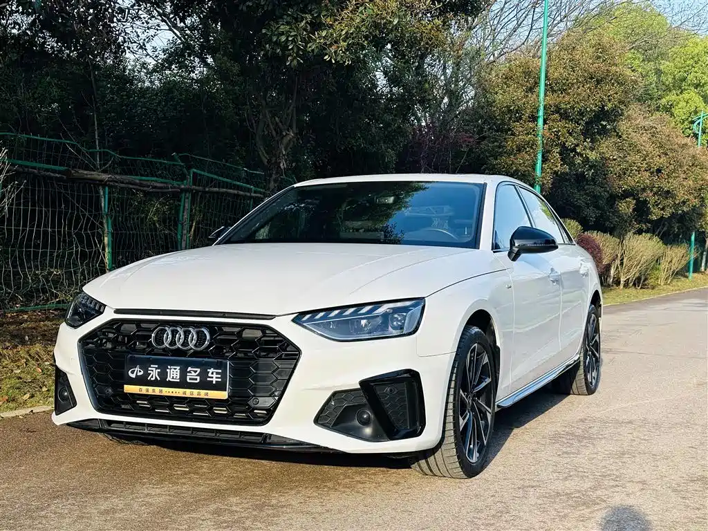 Audi A4 2023