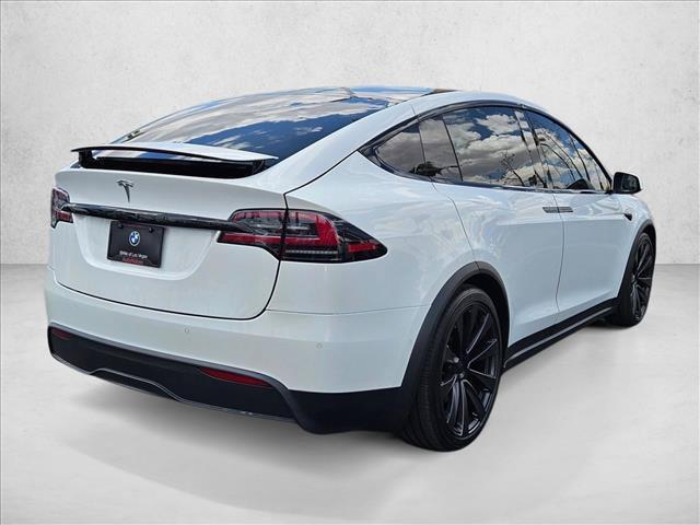 Tesla Model X 2022