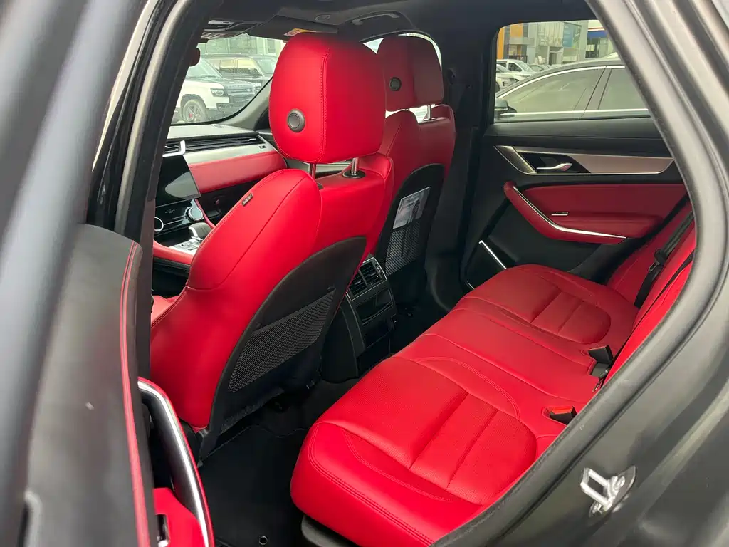 Jaguar F-Pace 2024