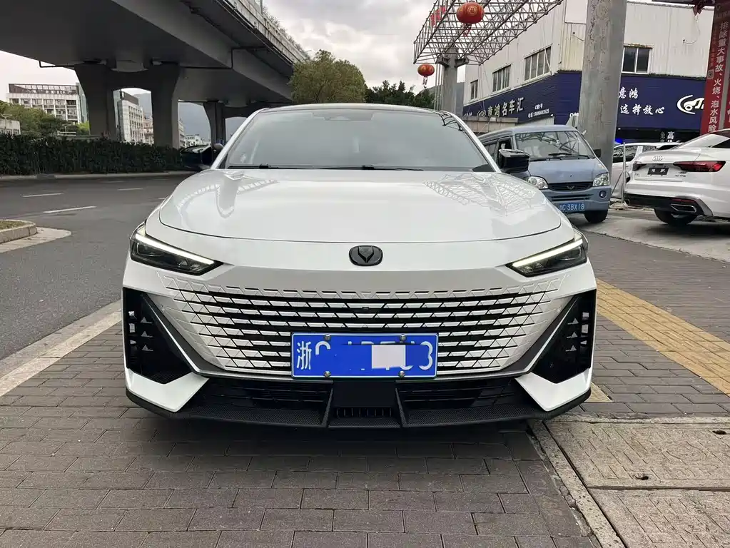 Changan UNI-V 2023