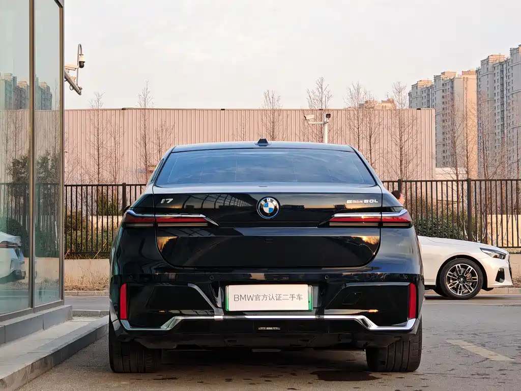 BMW i7 2024