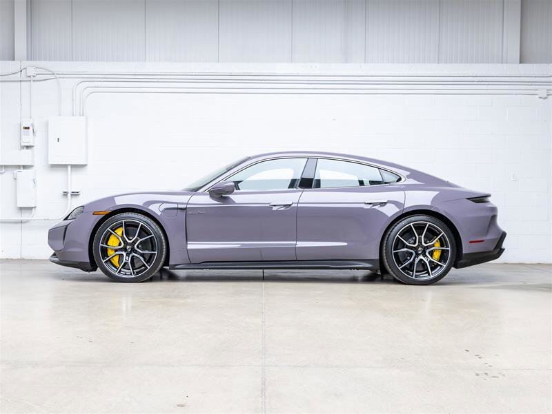 Porsche Taycan 2025