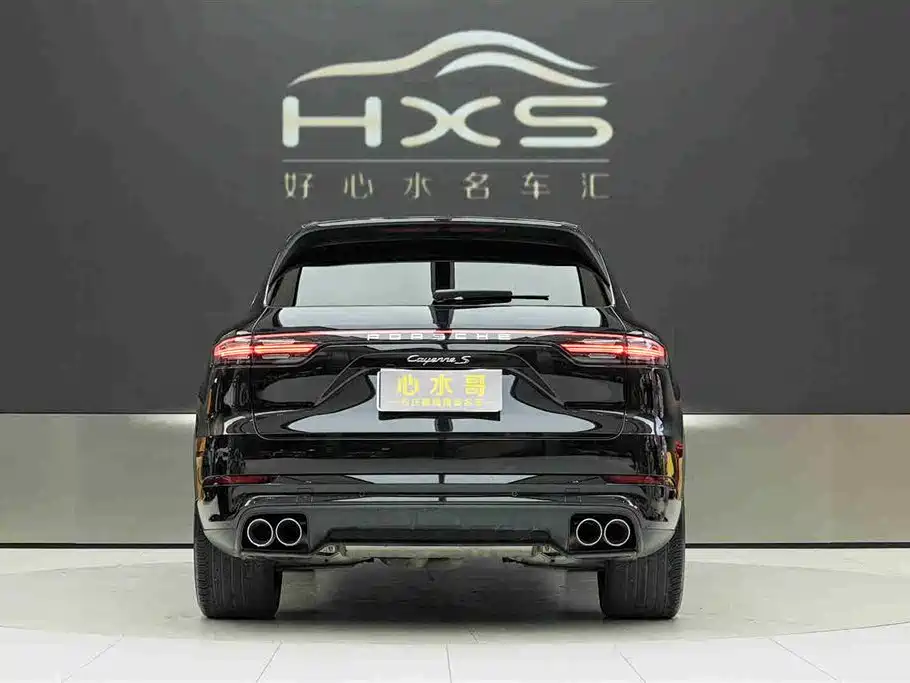 Porsche Cayenne 2022