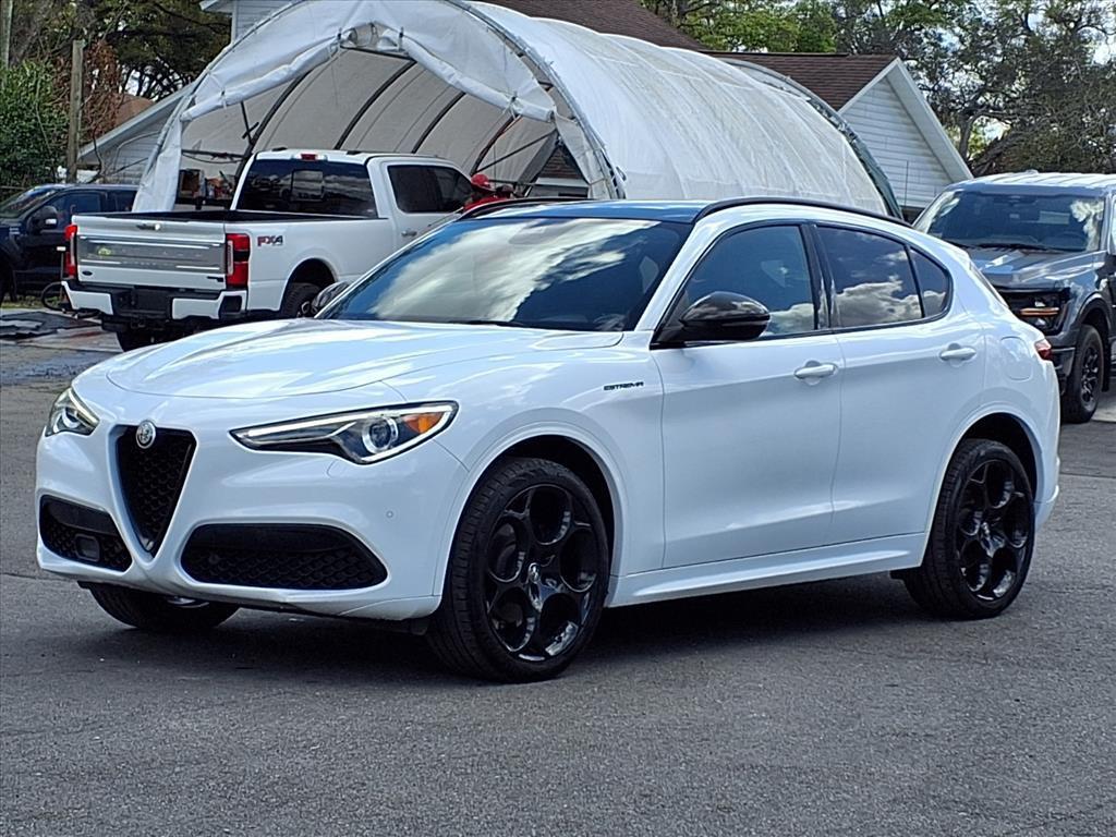 Alfa Romeo Stelvio 2023