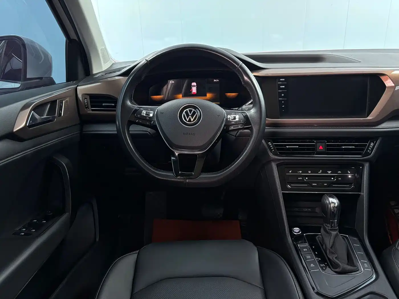 Volkswagen Tharu 2022
