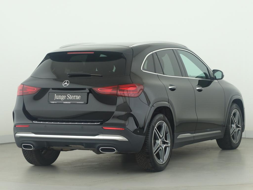 Mercedes-Benz GLA 200 2025