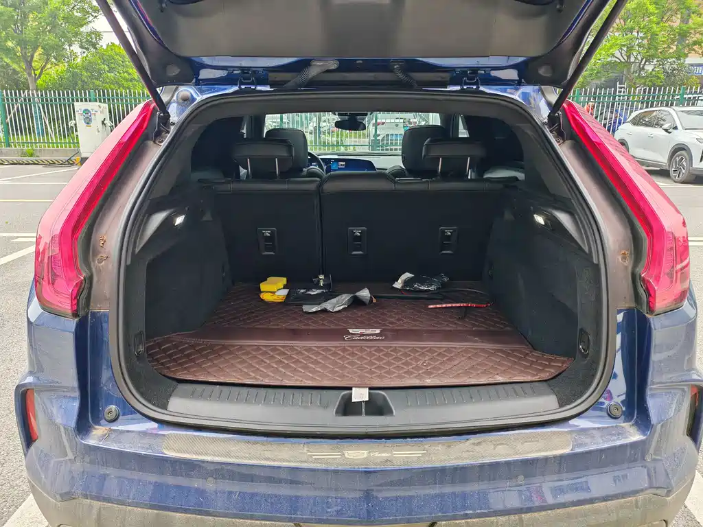 Cadillac XT4 2025