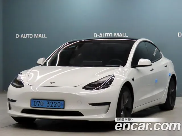Tesla Model 3 2022