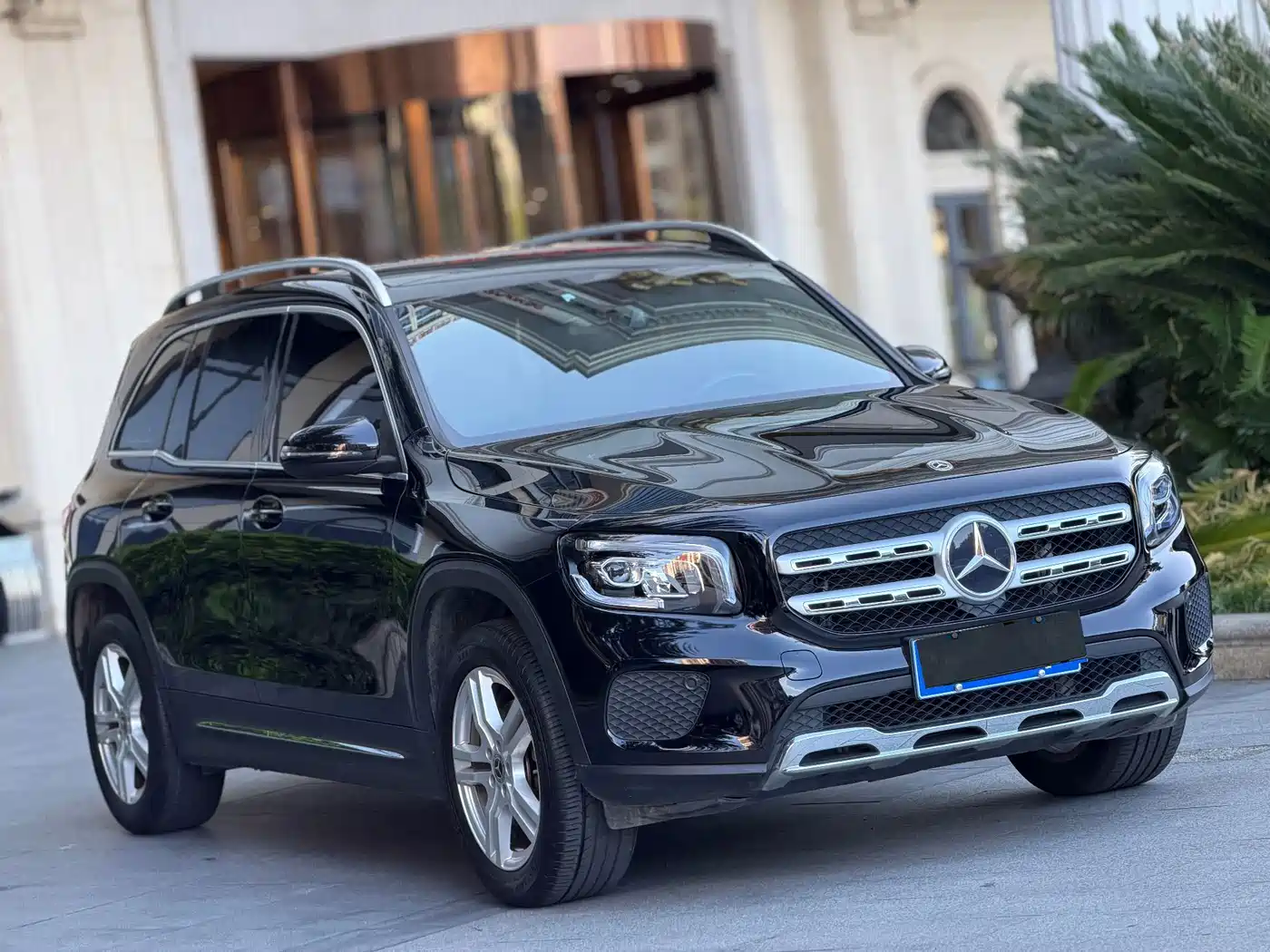 Mercedes-Benz GLB 2023