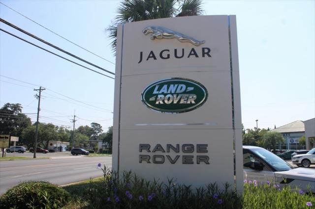 Land Rover Discovery Sport 2024