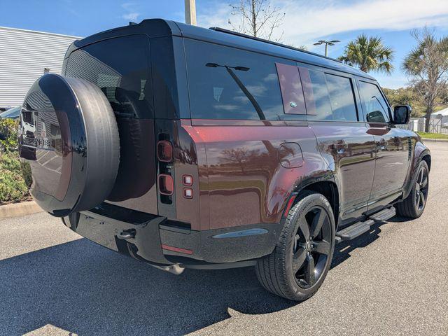 Land Rover Defender 2024