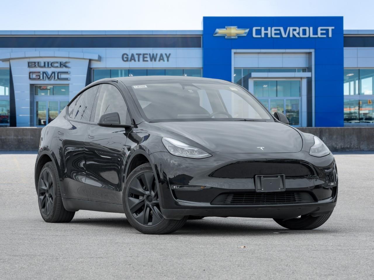 Tesla Model Y 2025