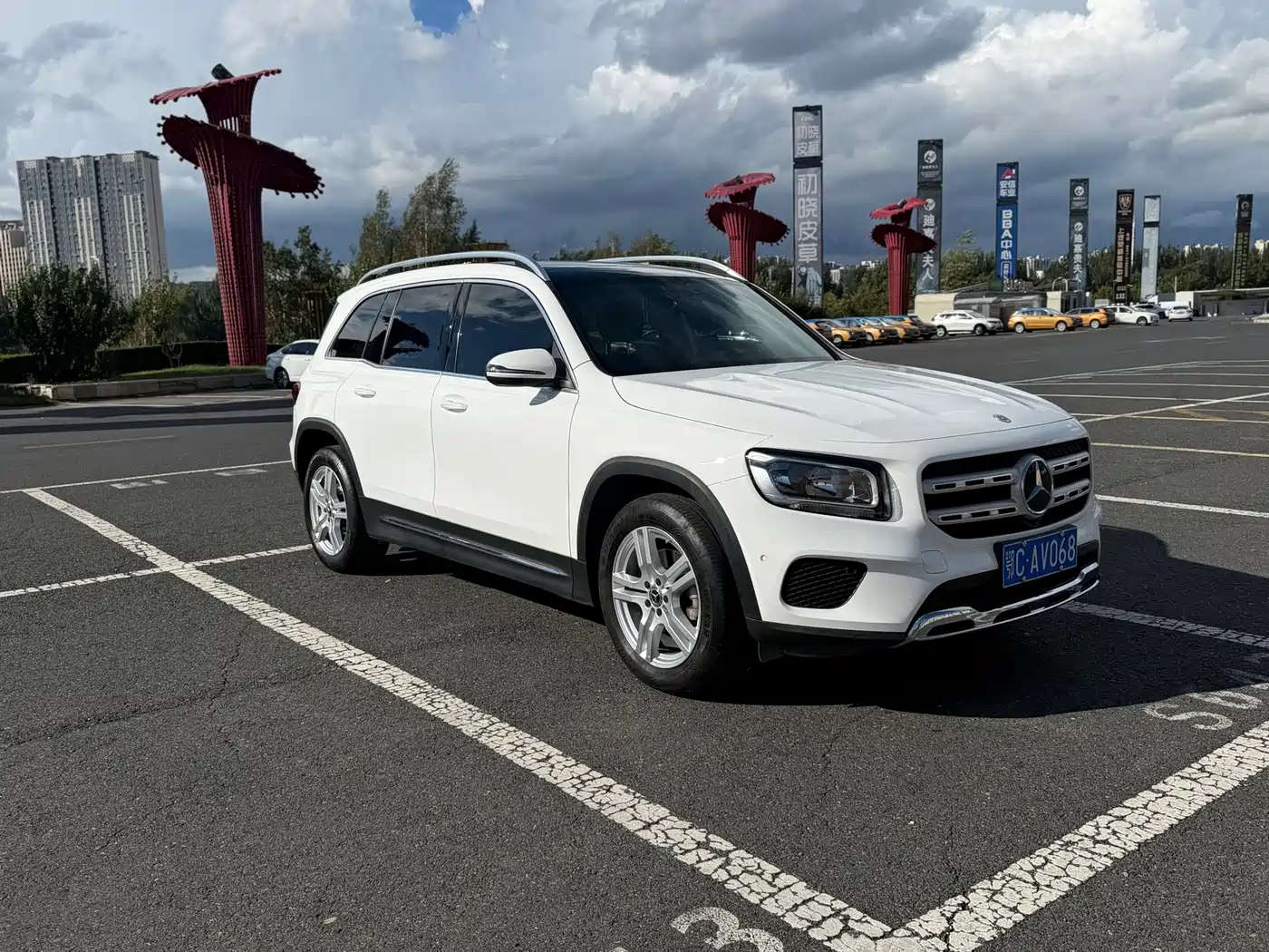 Mercedes-Benz GLB 2021