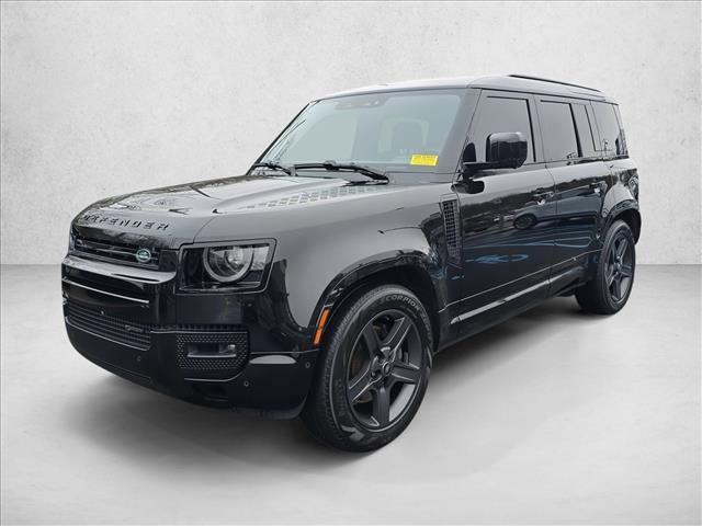 Land Rover Defender 2023