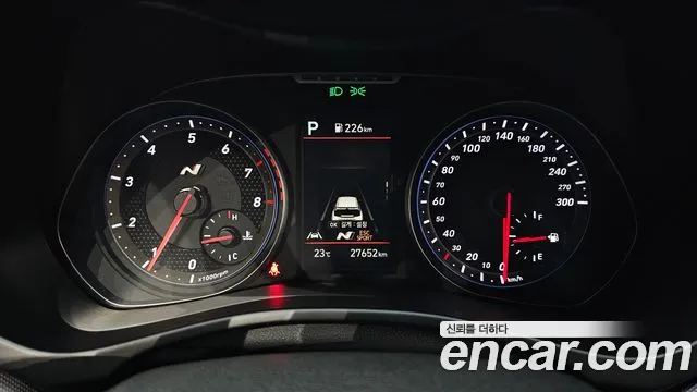 Hyundai Veloster 2021