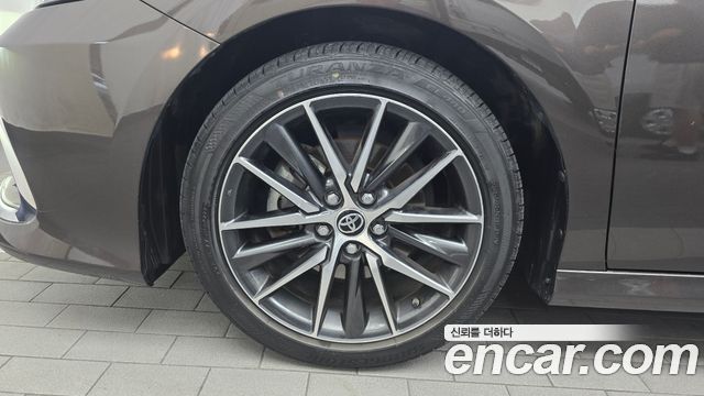Toyota Camry 2023