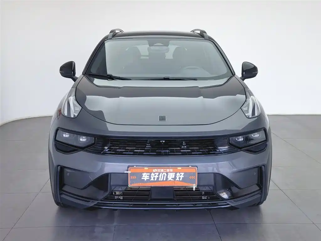 Lynk & Co 01 2022
