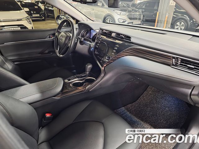 Toyota Camry 2020