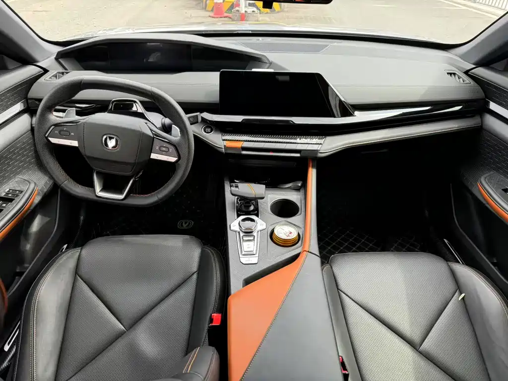 Changan UNI-V 2022