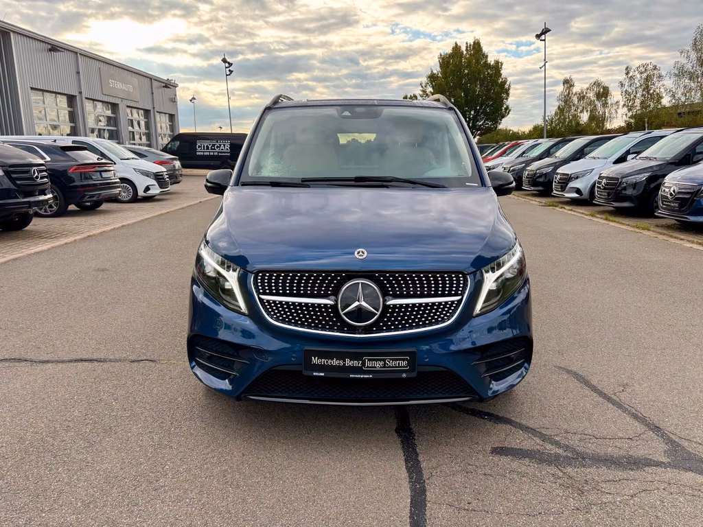 Mercedes-Benz V 300 2023