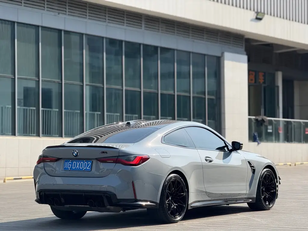 BMW M4 2024