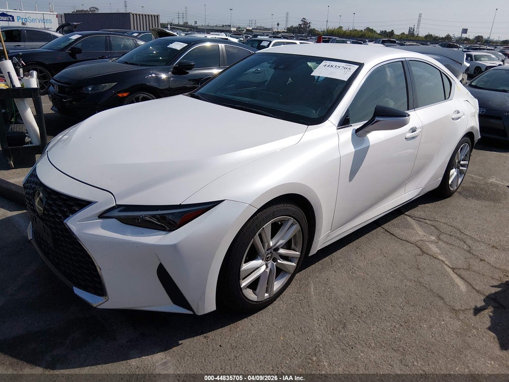 Lexus IS 300 2021