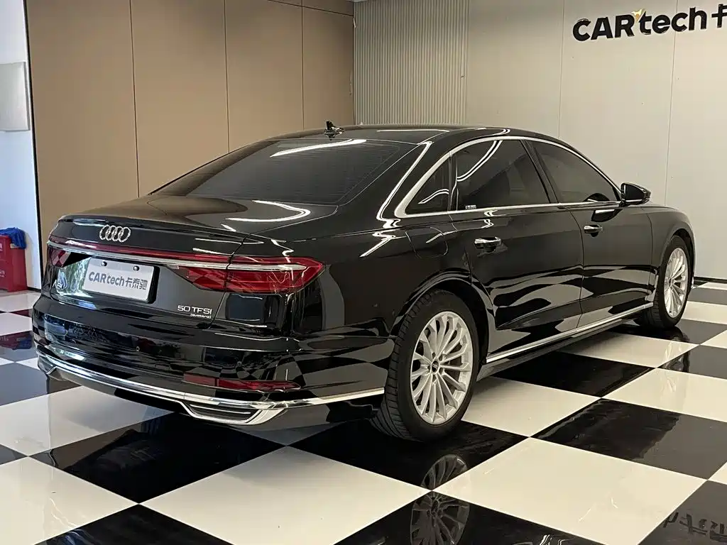 Audi A8 2022
