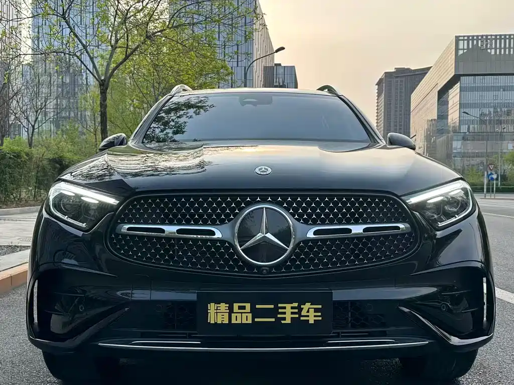 Mercedes-Benz GLC 2023
