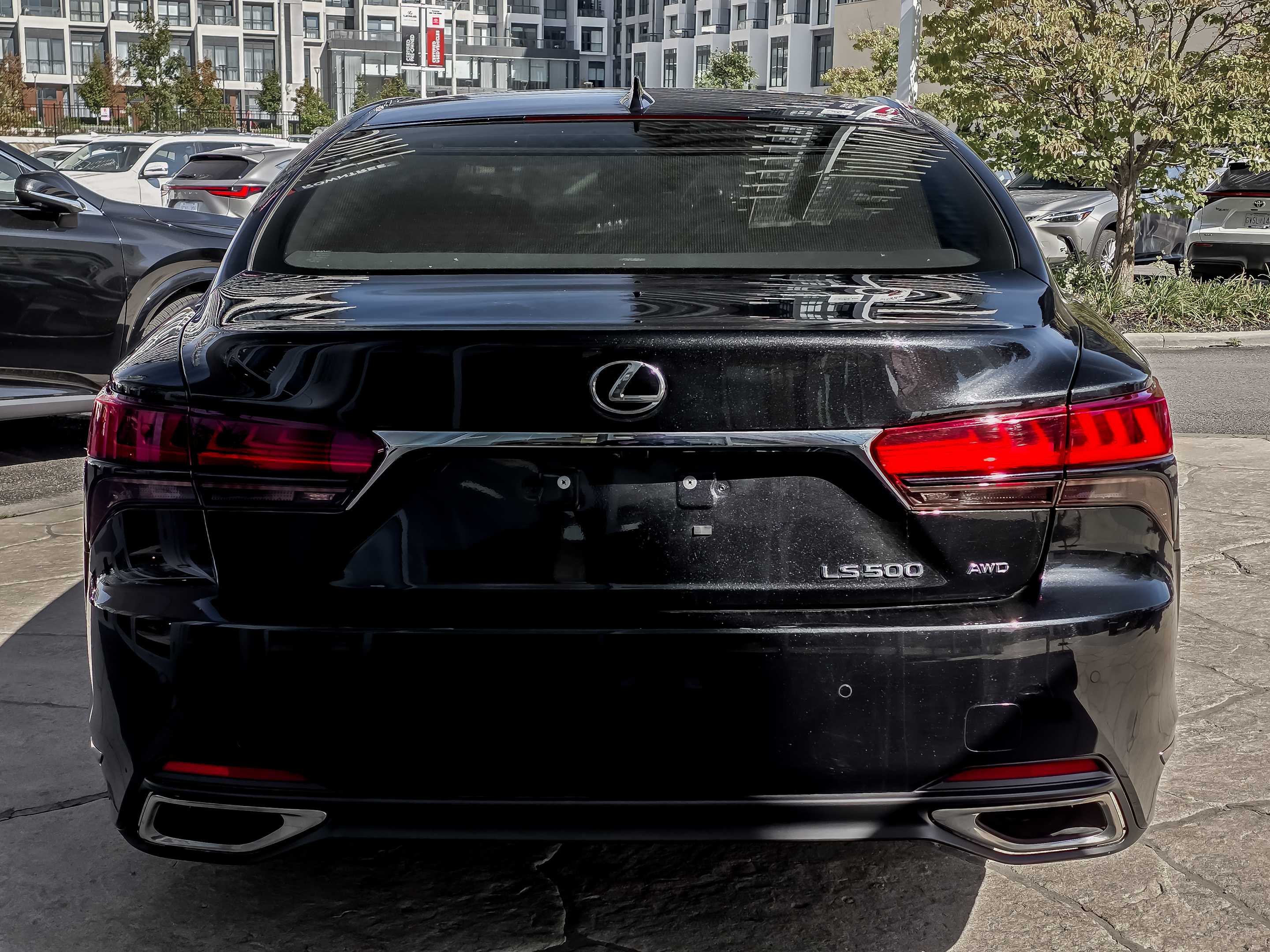Lexus LS 2022