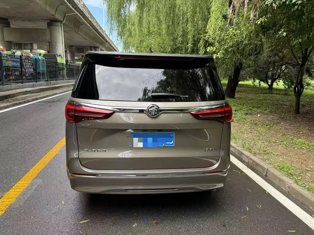 Buick GL8 2021