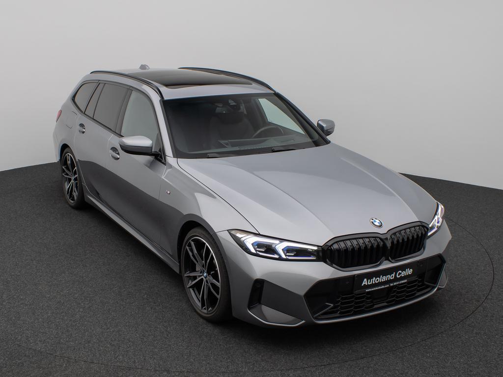 BMW 330 2023