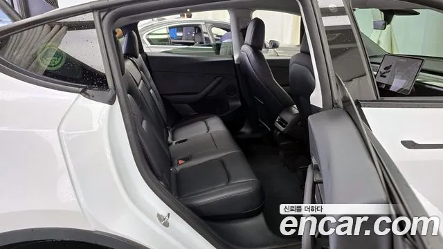 Tesla Model Y 2021