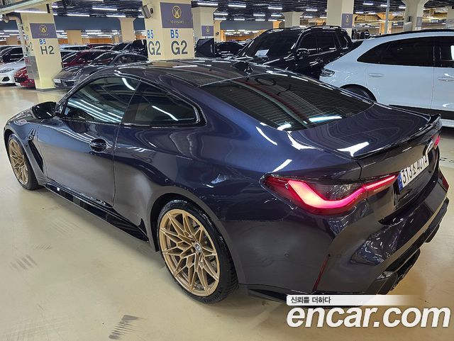 BMW M4 2022